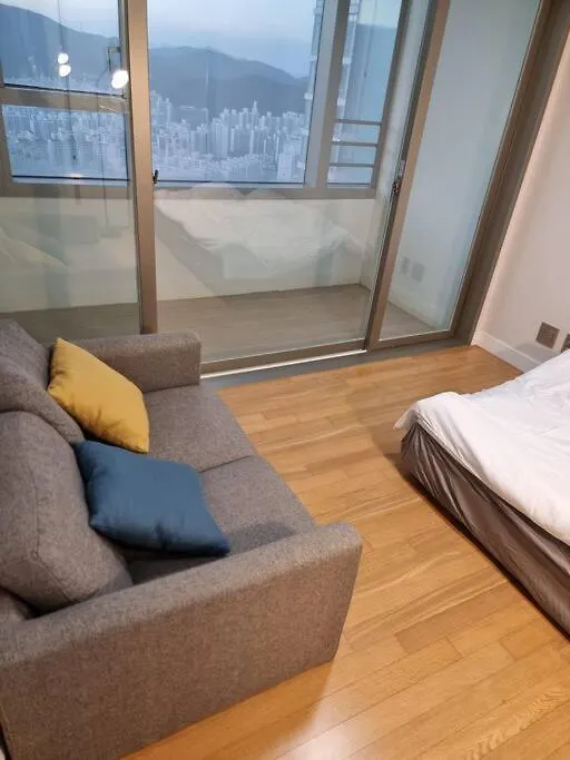 Haedam Stay- Ocean View, High Floor Busan